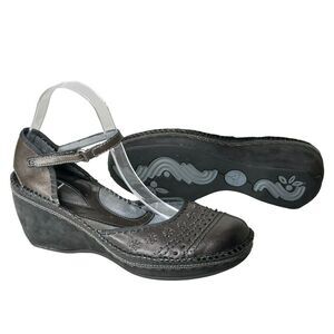 Vtg Clarks Artisan Sandals 9M Buckle Straps Mary Jane Wedge Retro Boho 74150